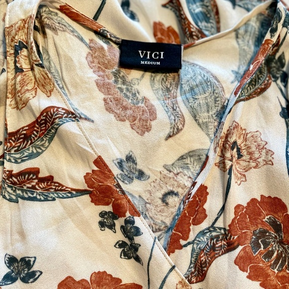 NWOT Vici Floral Wrap Maxi Dress, fits like Small - Picture 2 of 9